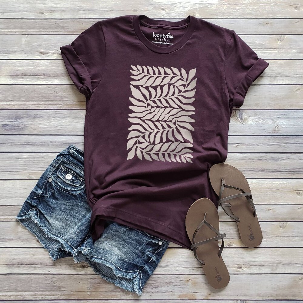 NWT LOOPTY LOO DESIGNS Swirling Vine Floral Graphic Tee Wine Color Size XXL